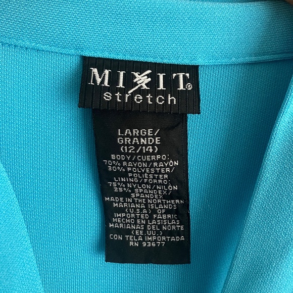 Sleeveless Aqua Top with Neck Tie - Picture 5 of 6